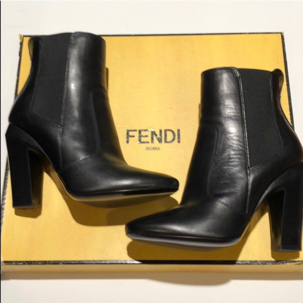 Fendi Black Leather Heeled Boots 37.5